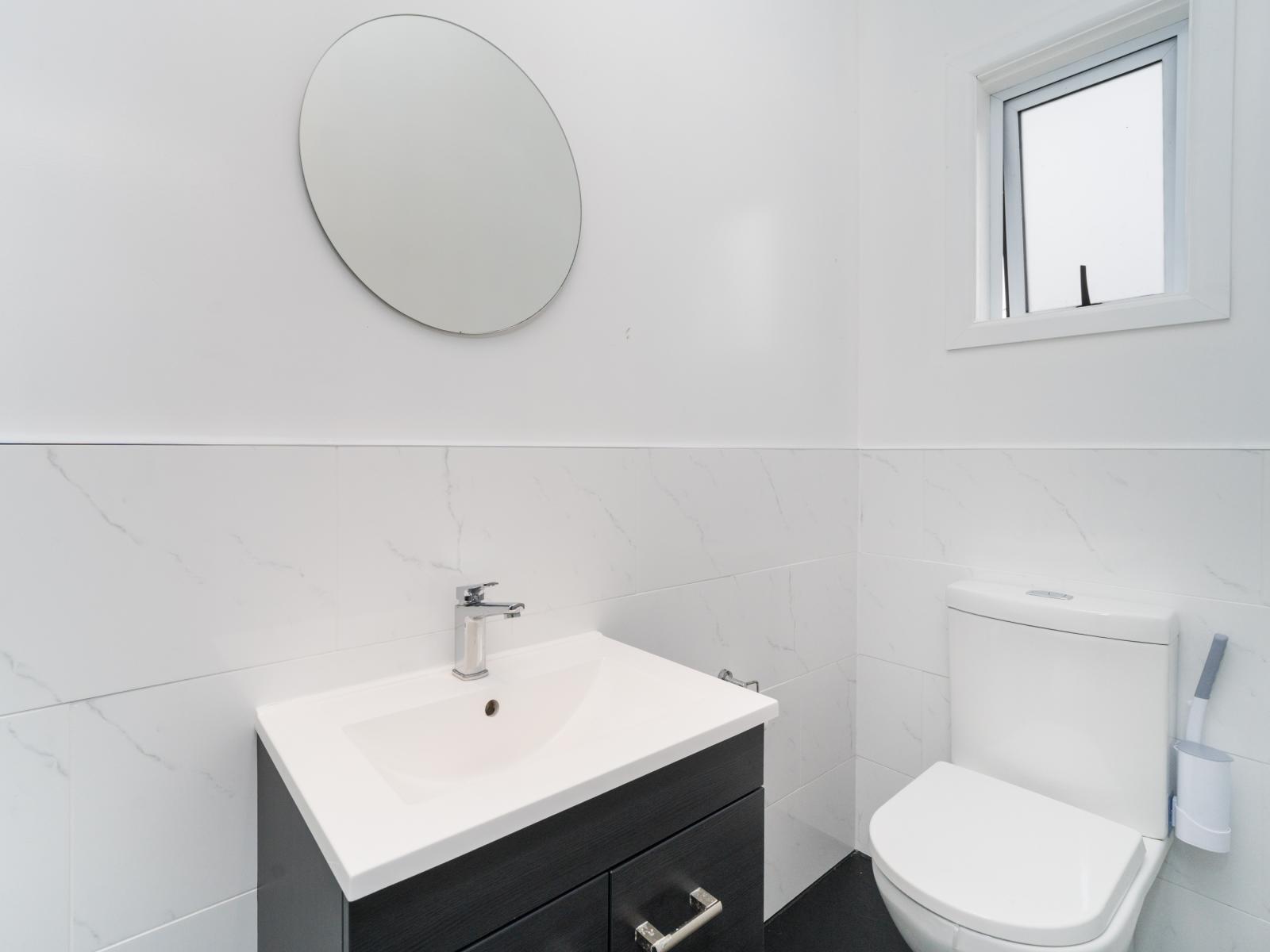 100 West Street, Feilding