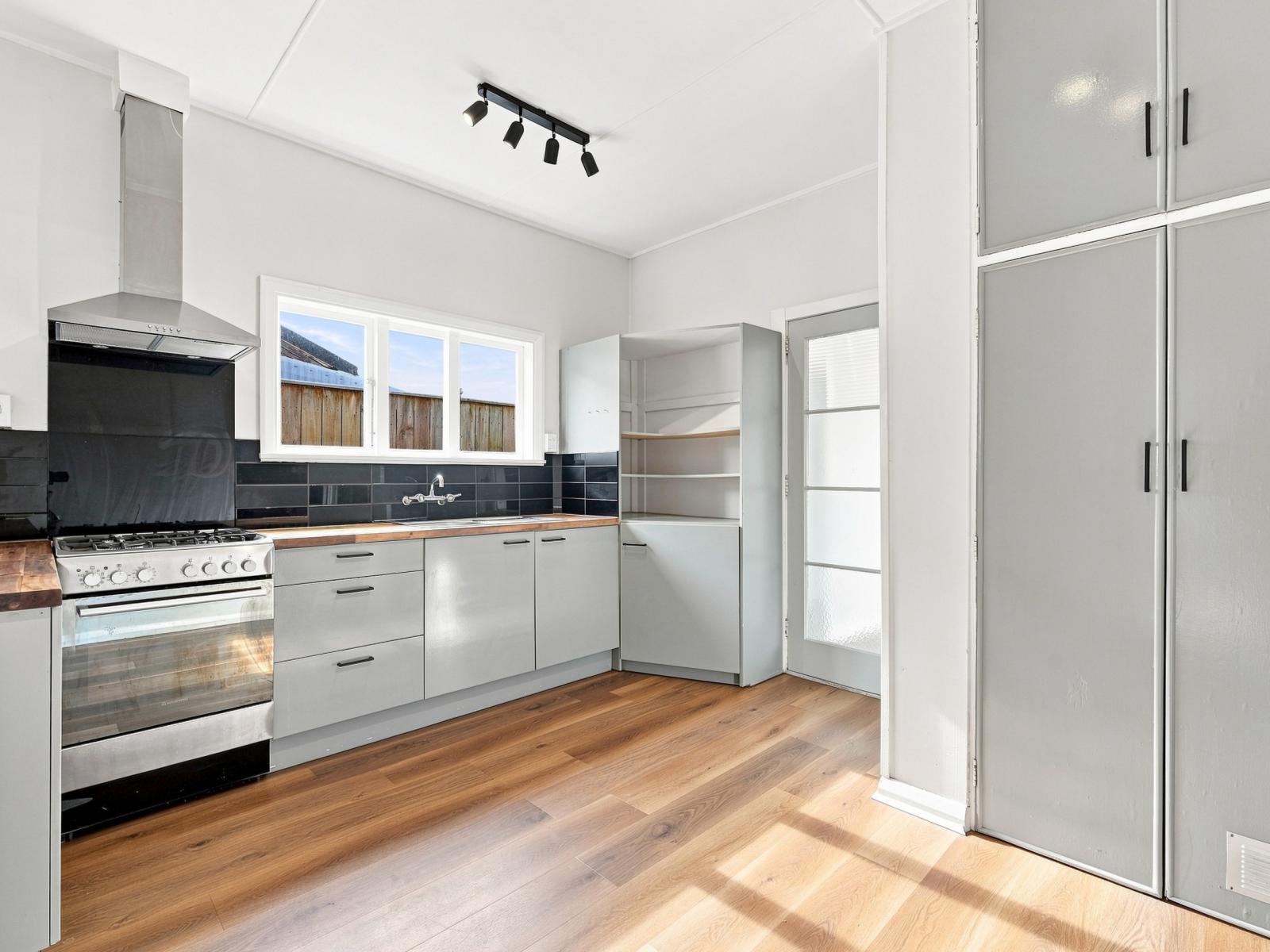 28 Aotea Street, Castlecliff