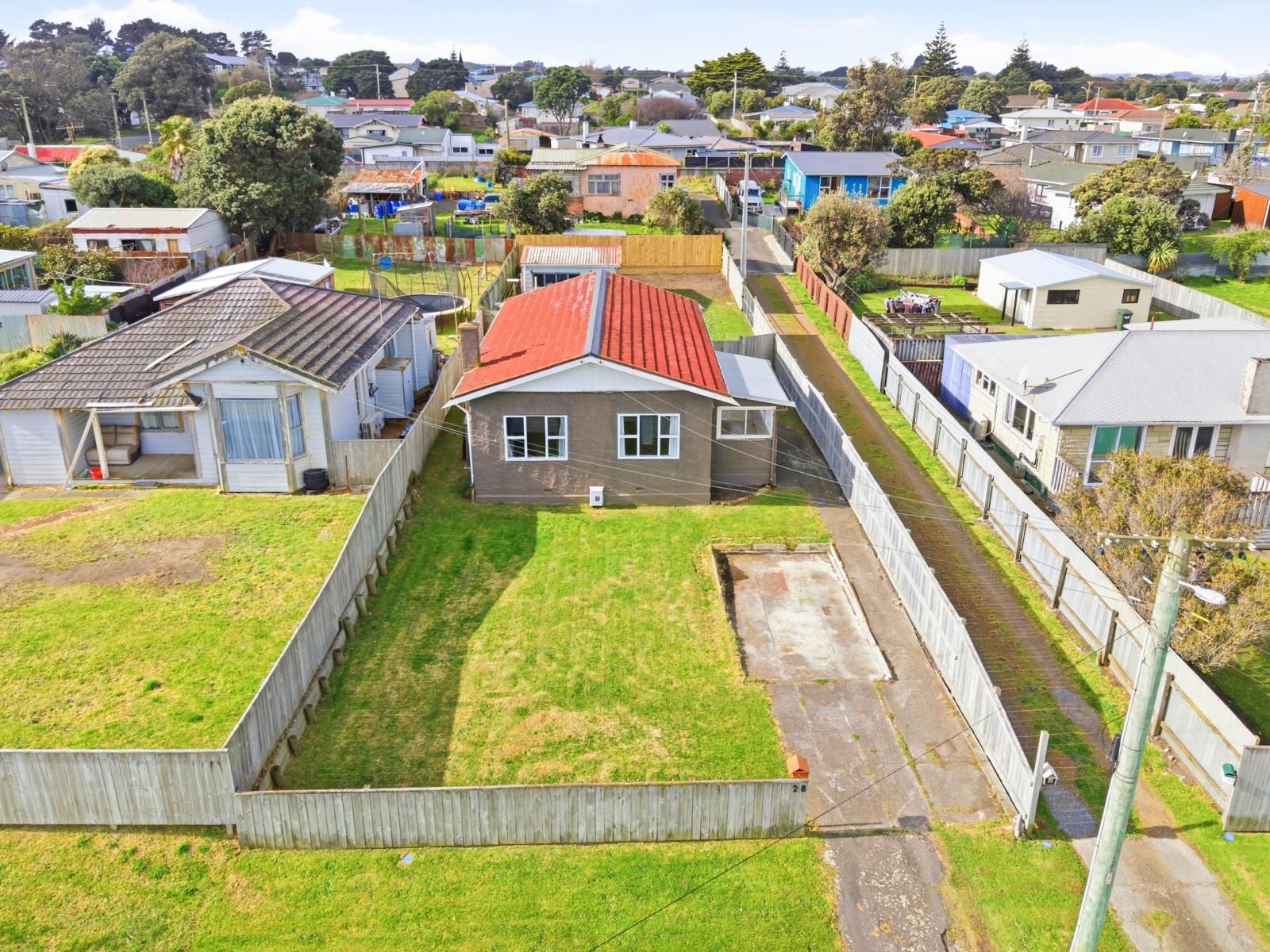28 Aotea Street, Castlecliff