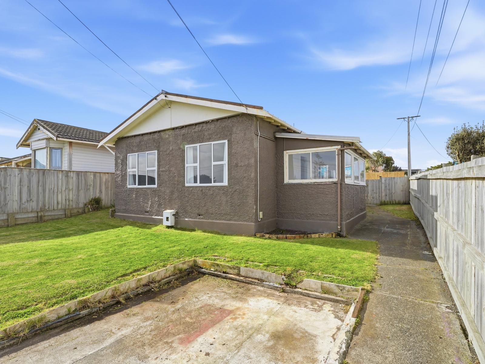 28 Aotea Street, Castlecliff