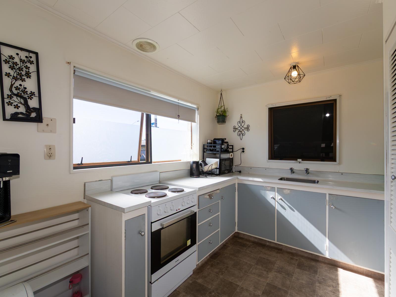 Unit 1, 15 Gebbie Road, Taradale