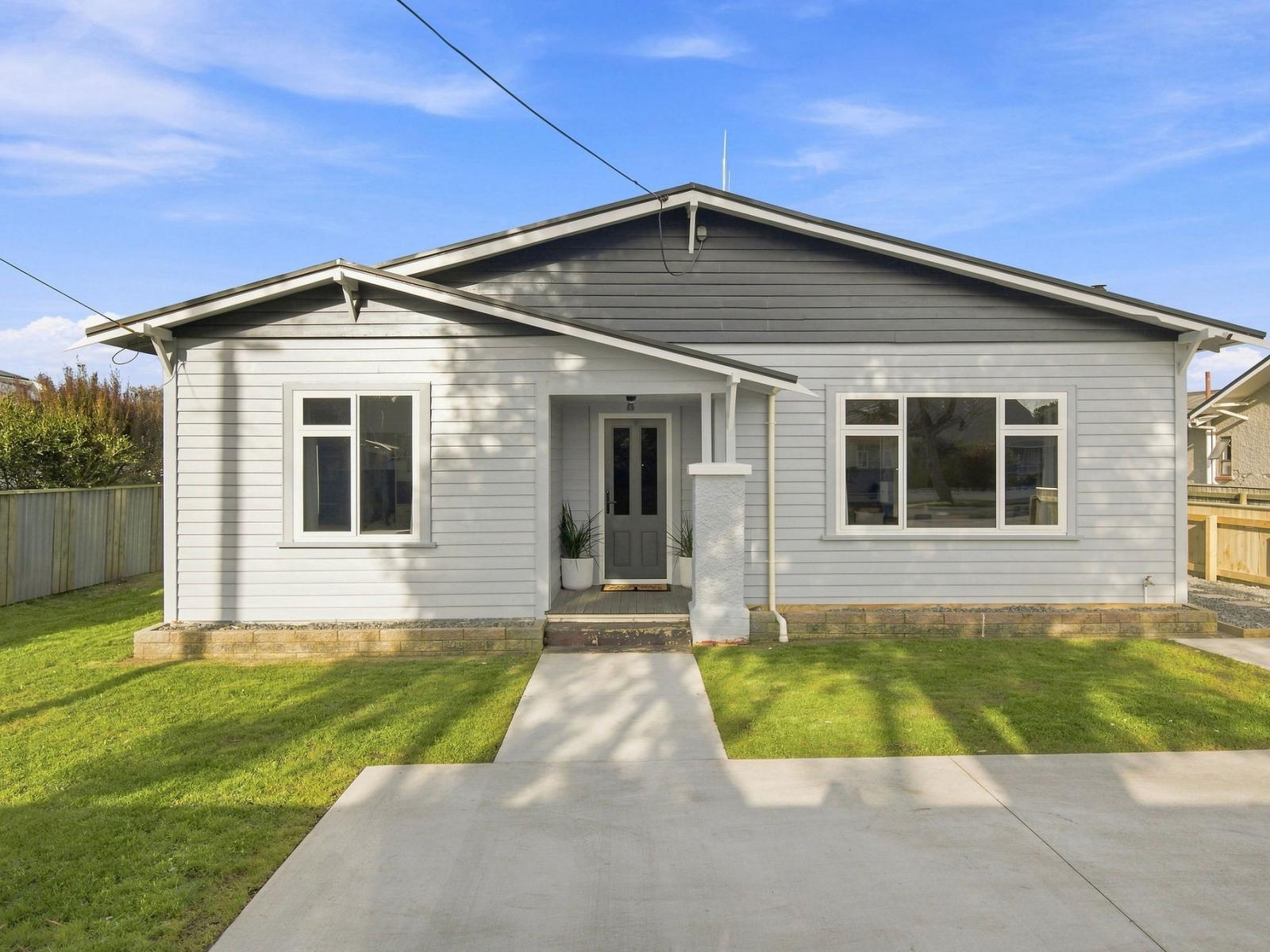 14 Moore Avenue, Tawhero