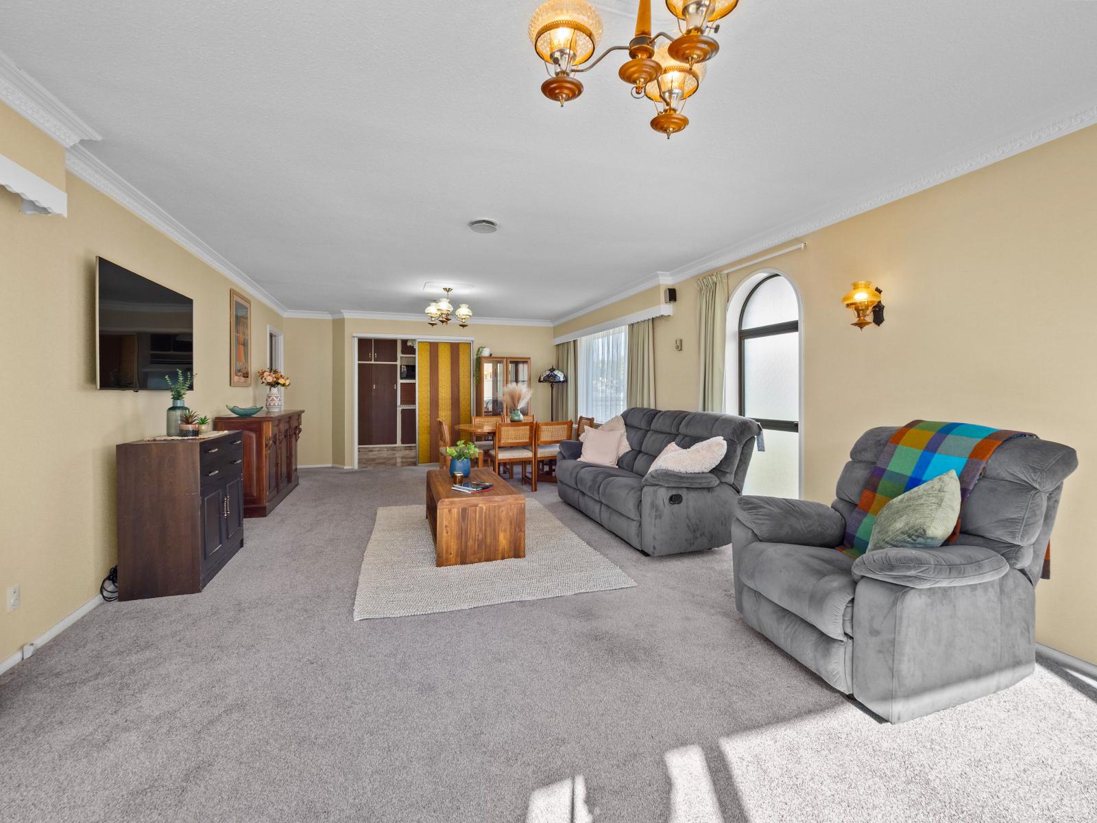 2/282 Tancred Street, Ashburton
