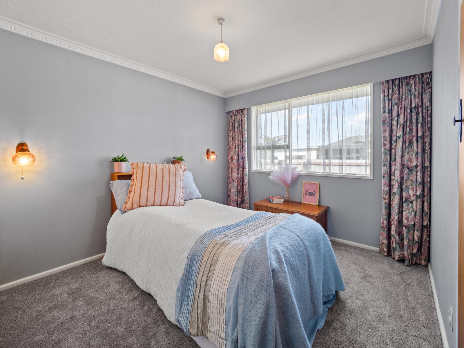 2/282 Tancred Street, Ashburton