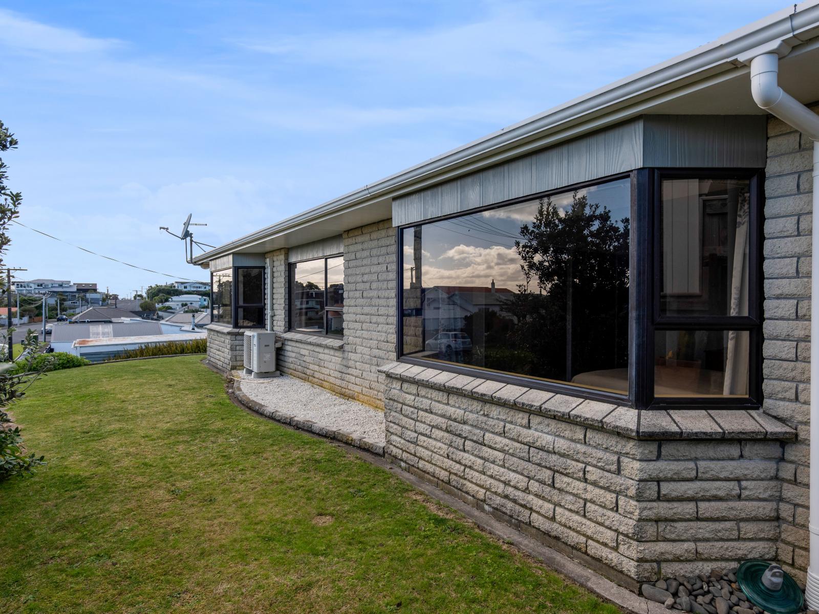 Unit 1, 17 Roy Terrace, Moturoa