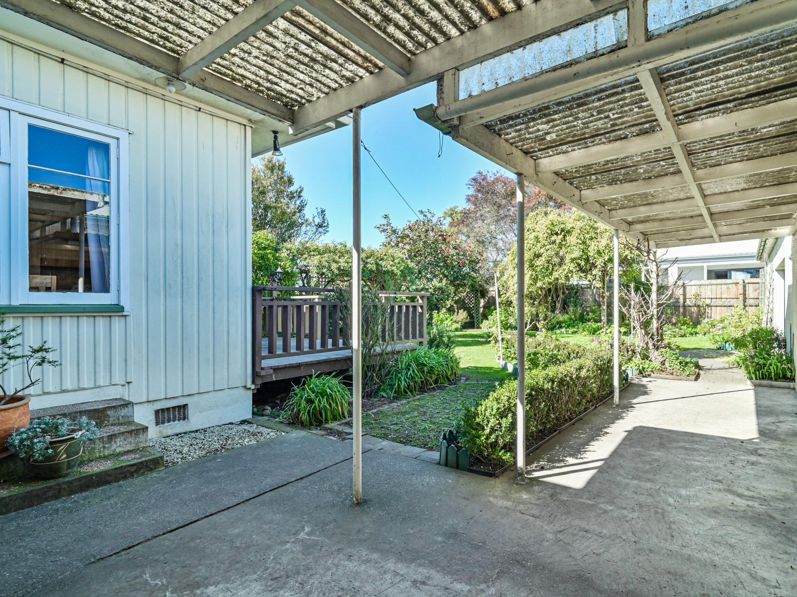 911 Pakowhai Road, Frimley
