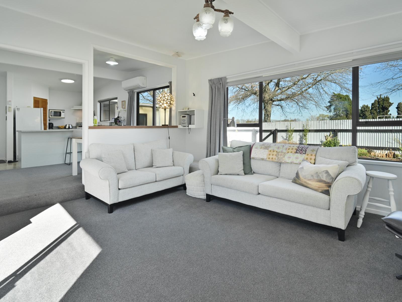 505 Poplar Place, Akina