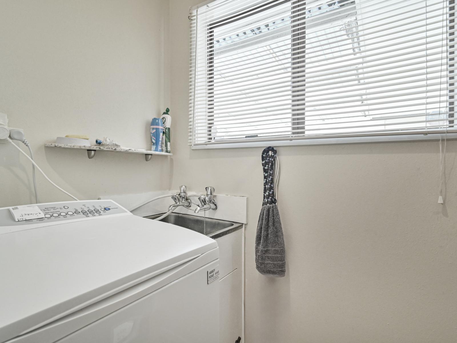 505 Poplar Place, Akina