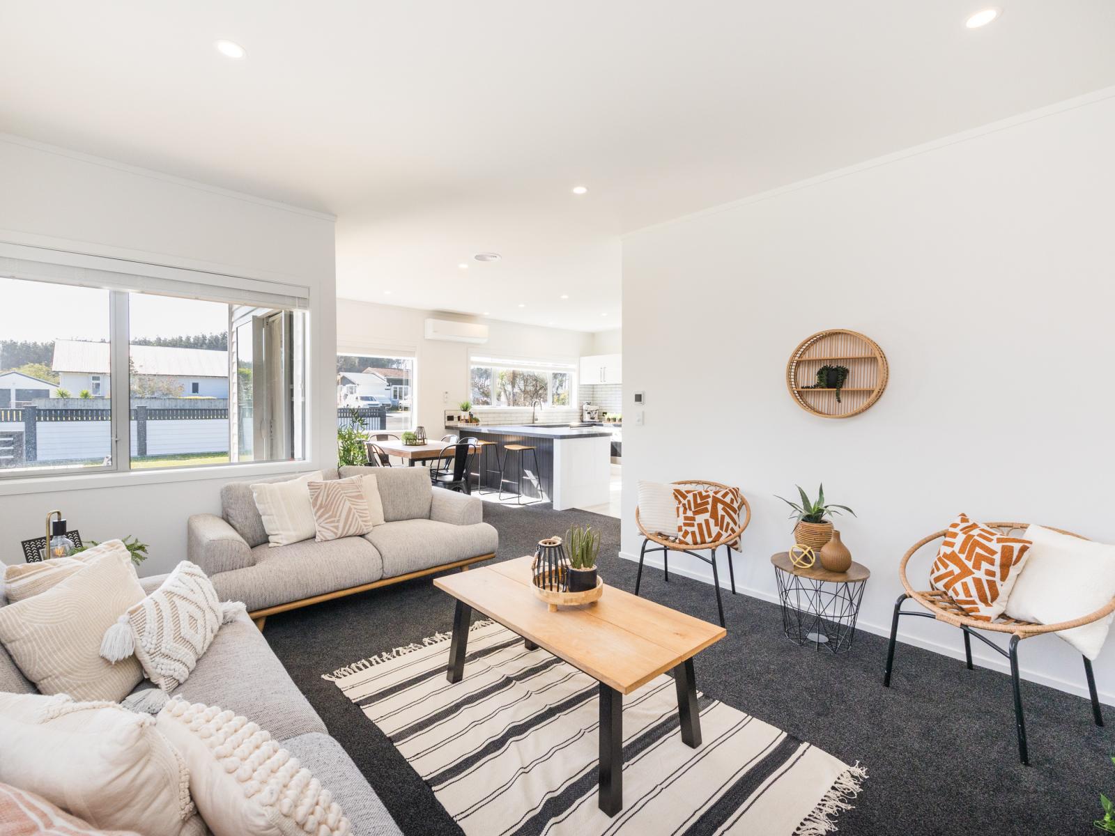 8 Cousins Avenue West, Foxton Beach