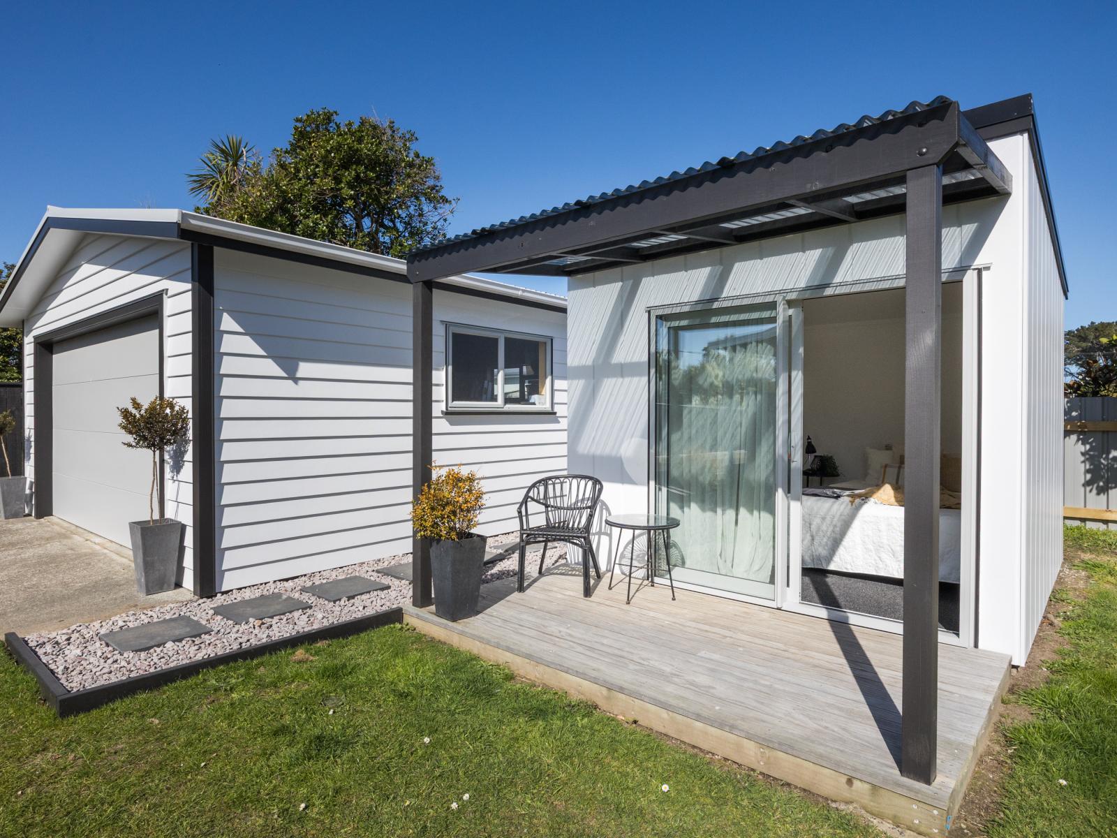8 Cousins Avenue West, Foxton Beach