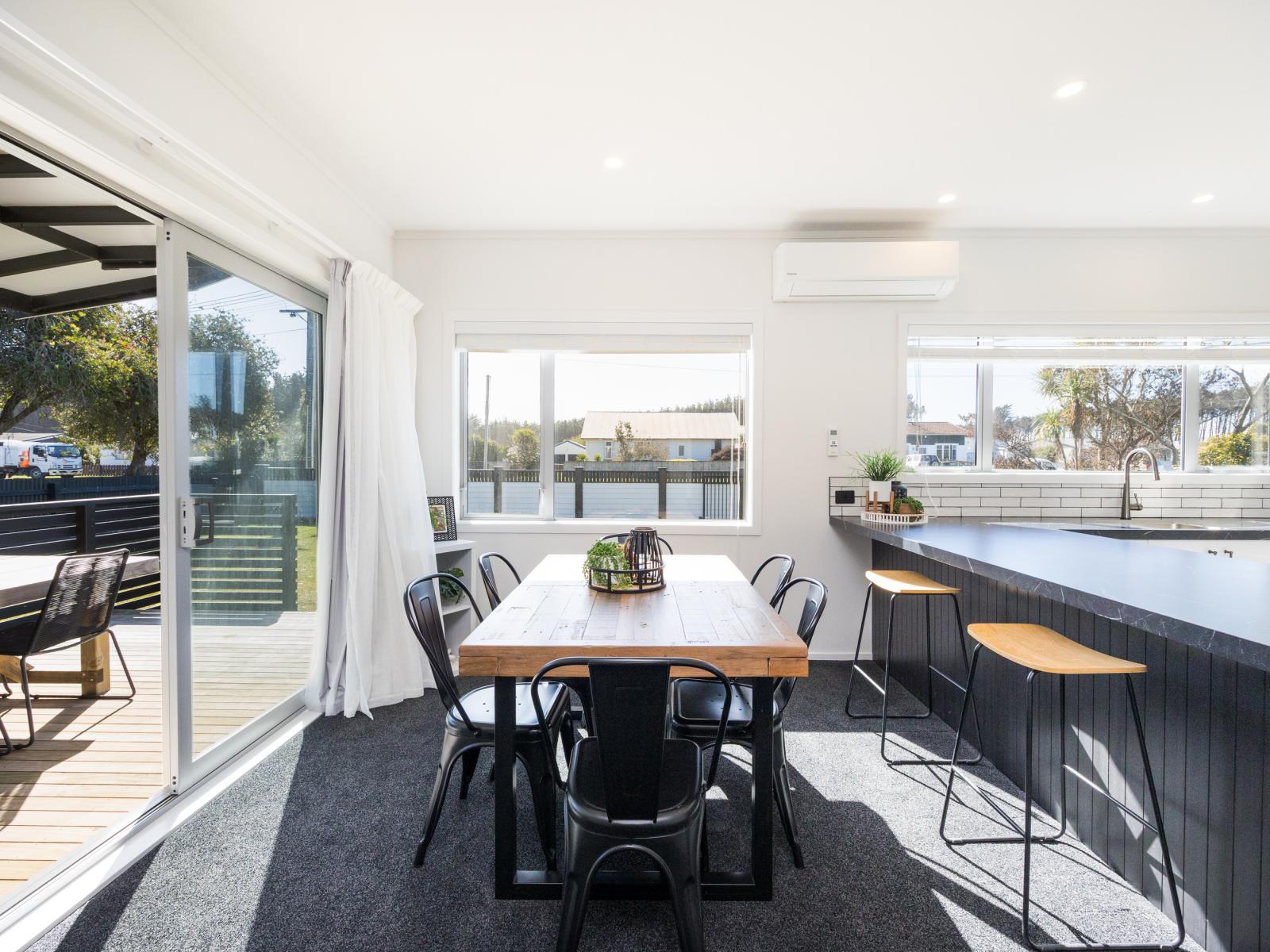 8 Cousins Avenue West, Foxton Beach
