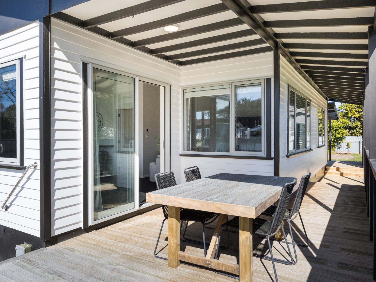 8 Cousins Avenue West, Foxton Beach