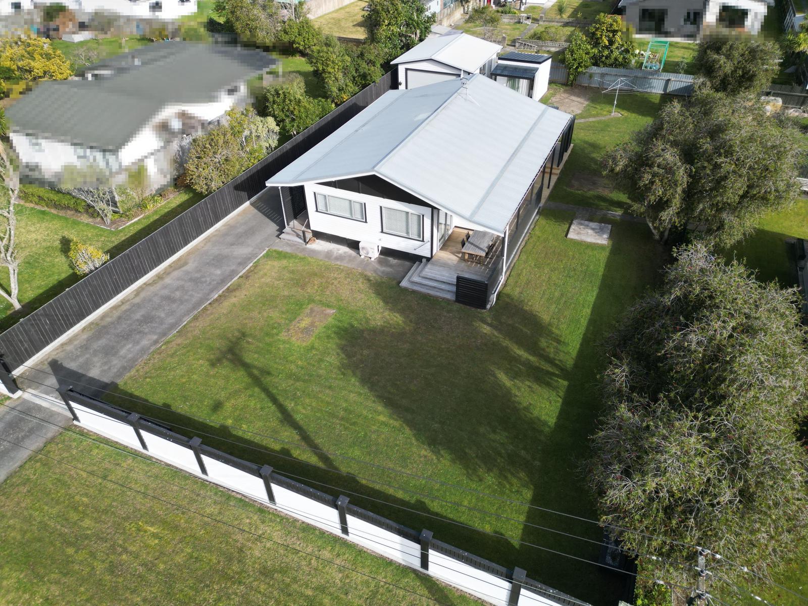 8 Cousins Avenue West, Foxton Beach