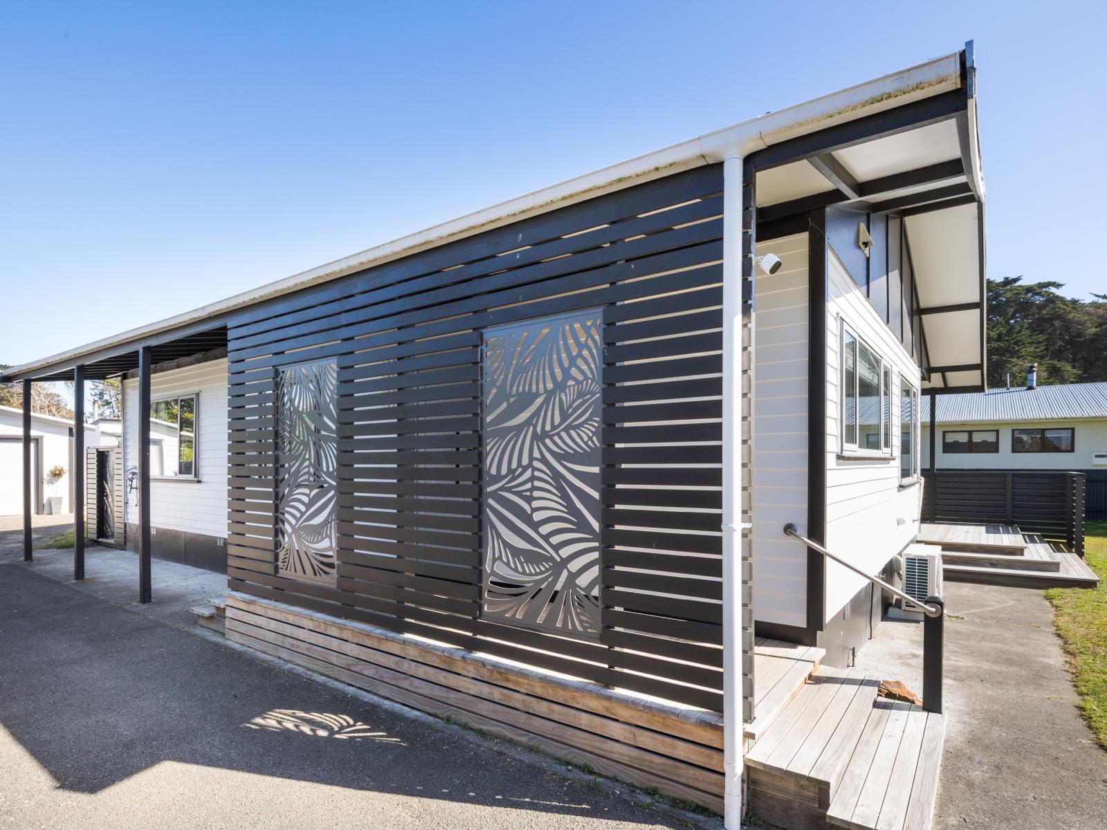 8 Cousins Avenue West, Foxton Beach