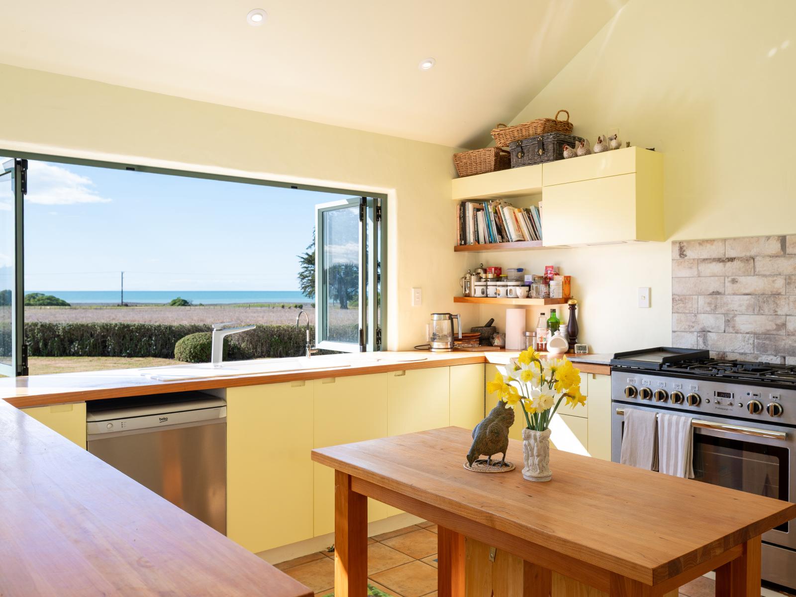148 Clifton Road, Te Awanga
