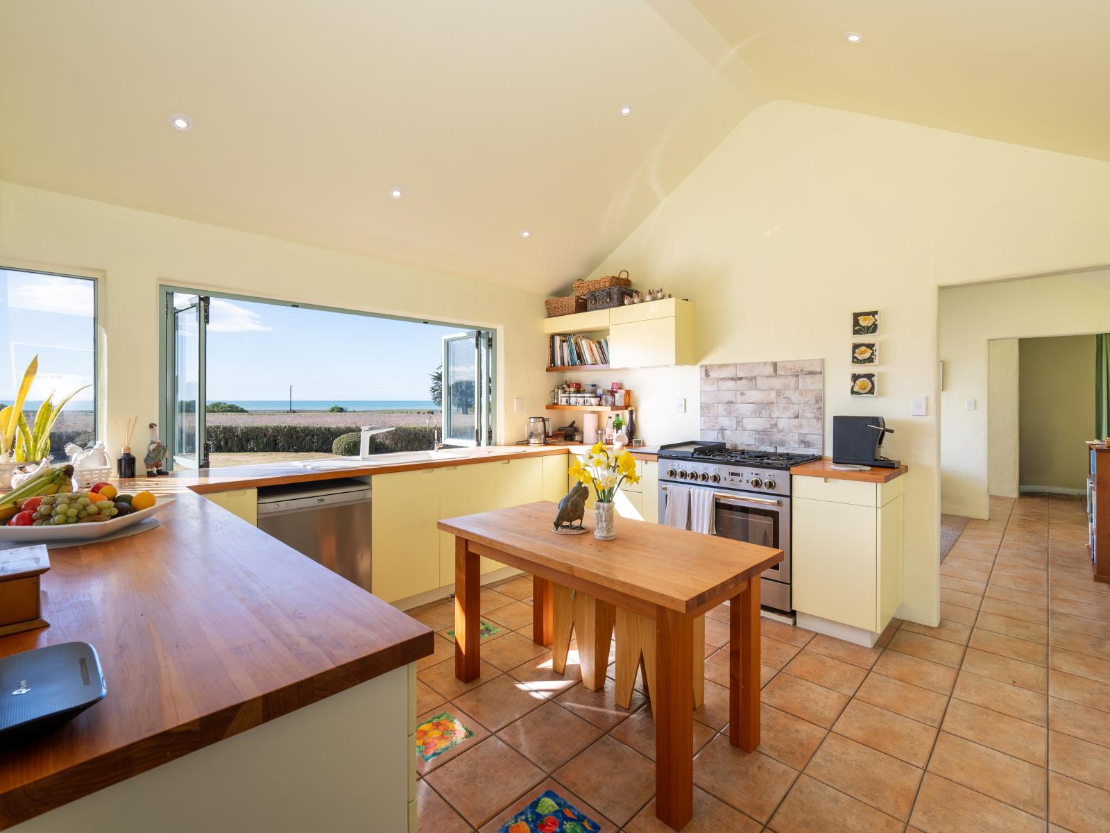 148 Clifton Road, Te Awanga
