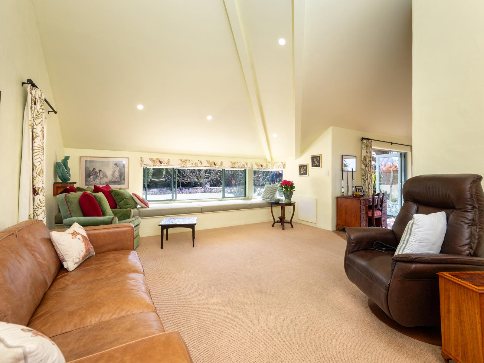 148 Clifton Road, Te Awanga