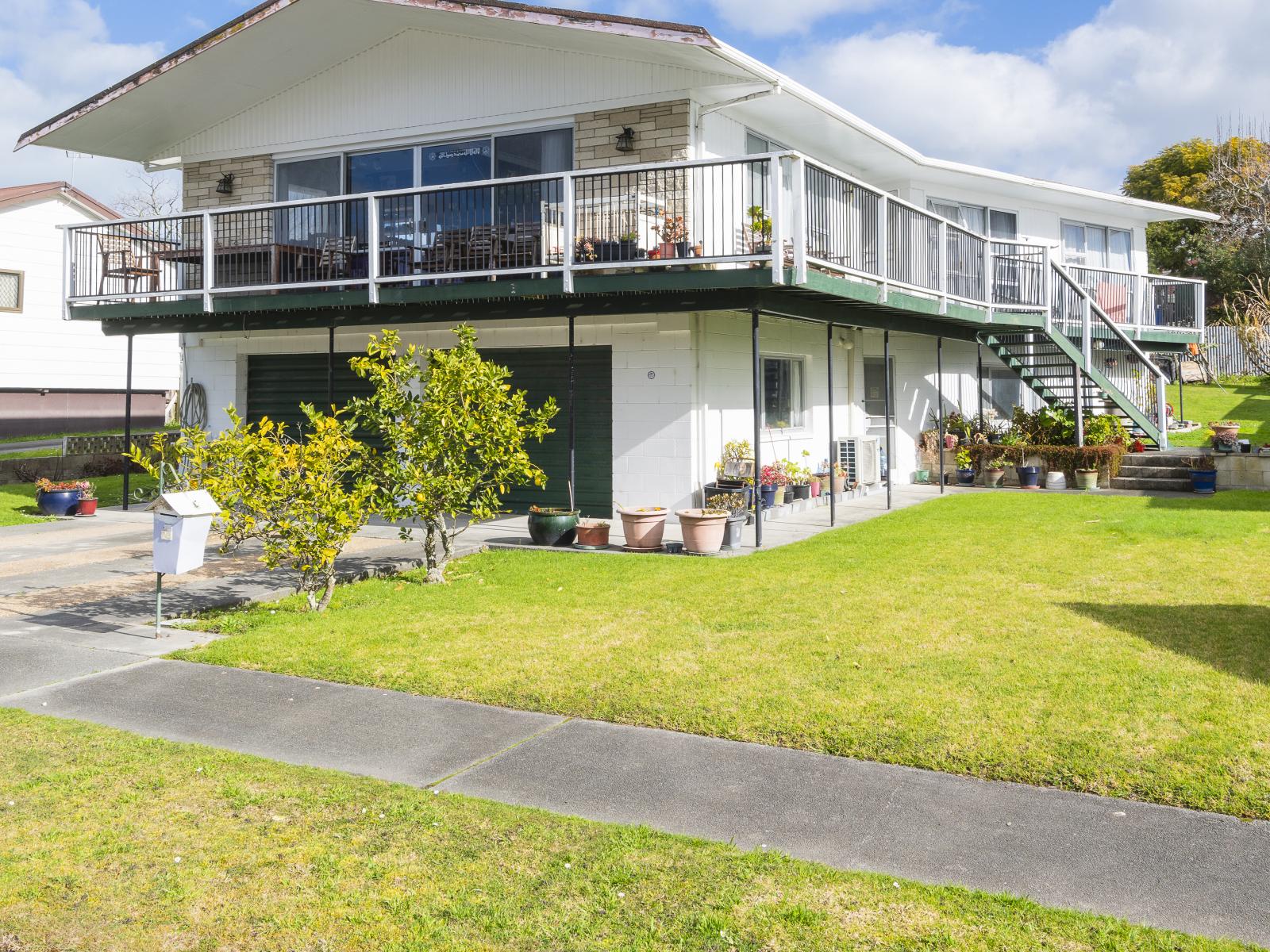24 Fergusson Drive, Te hapara