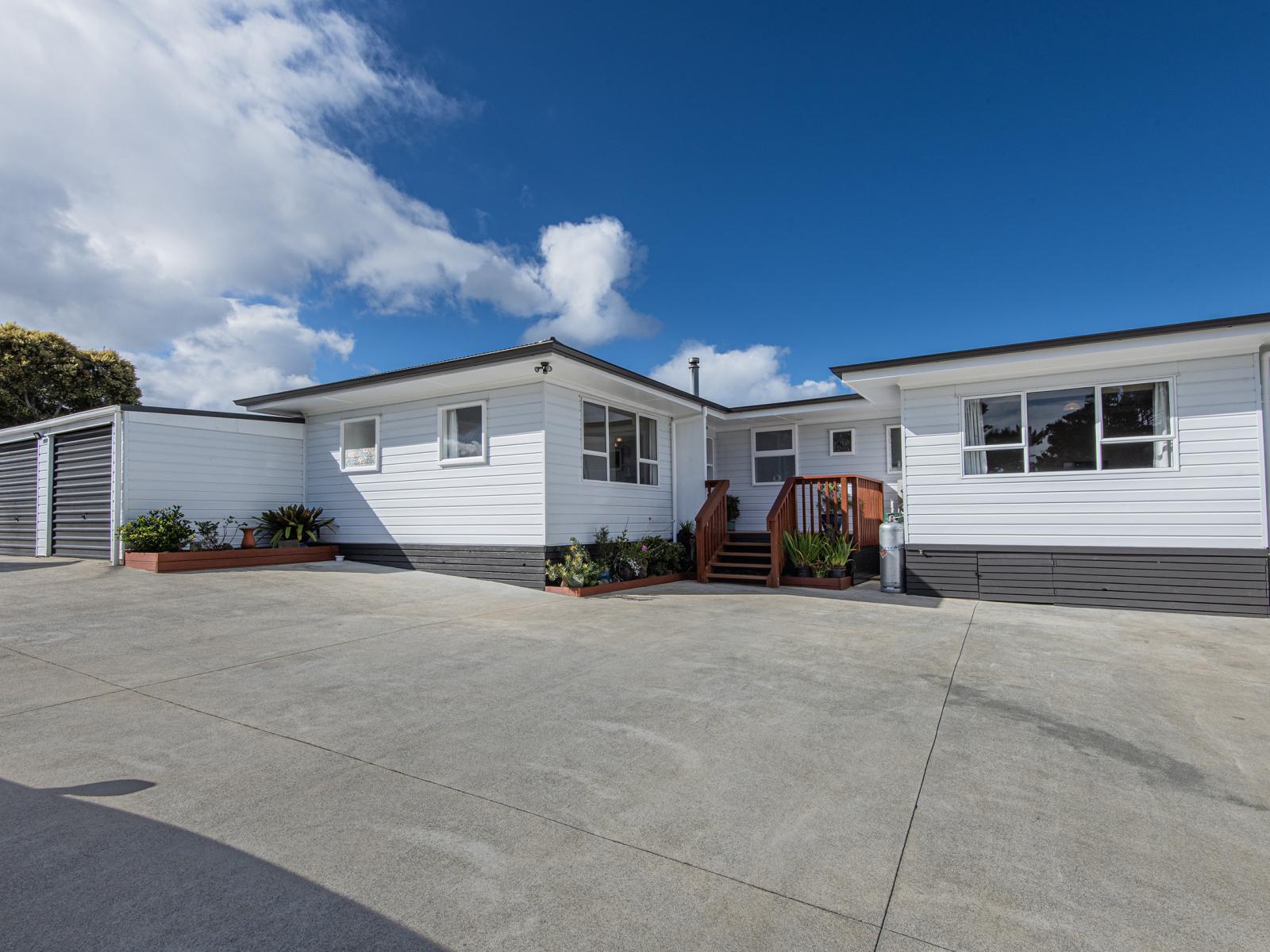 629E Owhiwa Road, Parua Bay