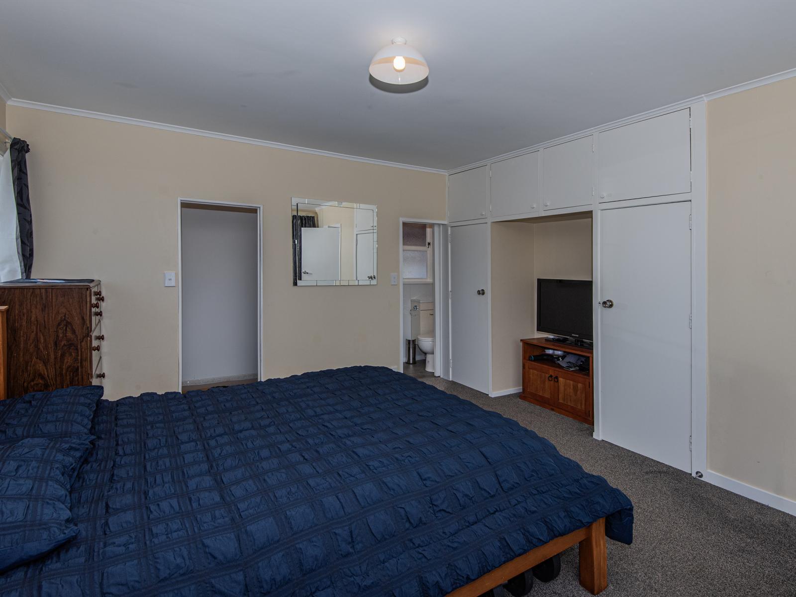 629E Owhiwa Road, Parua Bay