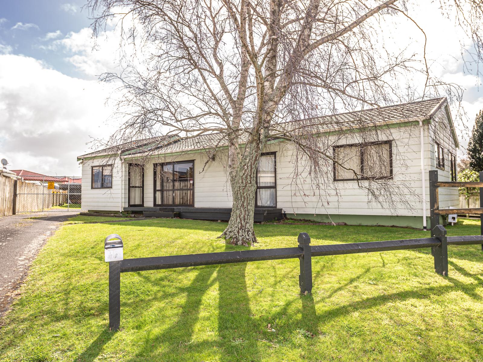 52 Heads Road, Gonville