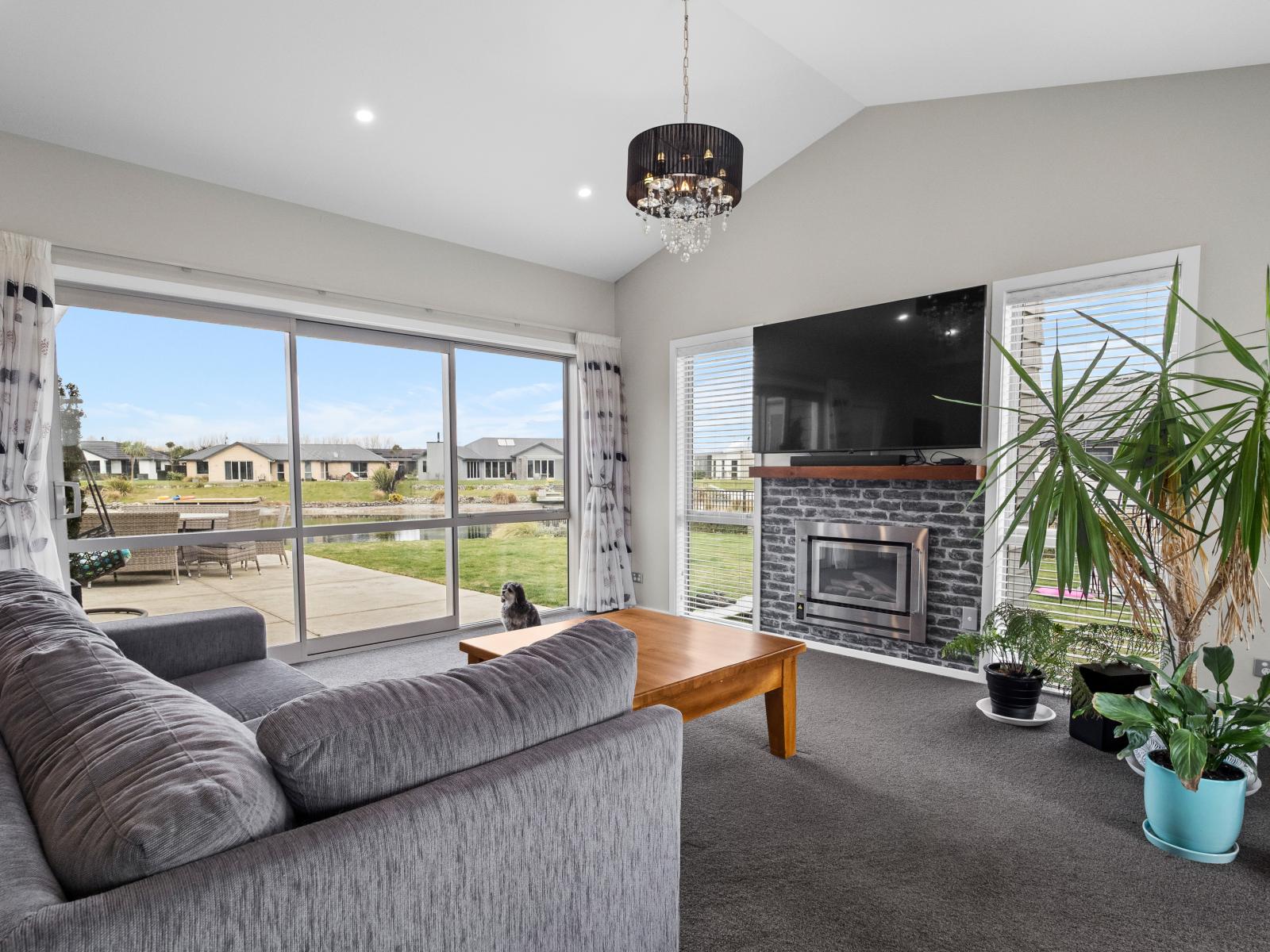 8 Trent Place, Huntingdon