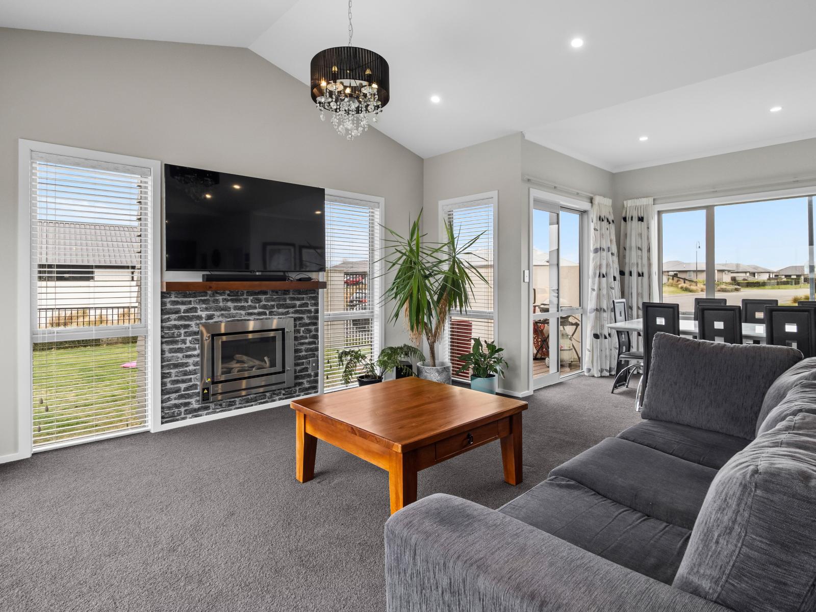 8 Trent Place, Huntingdon