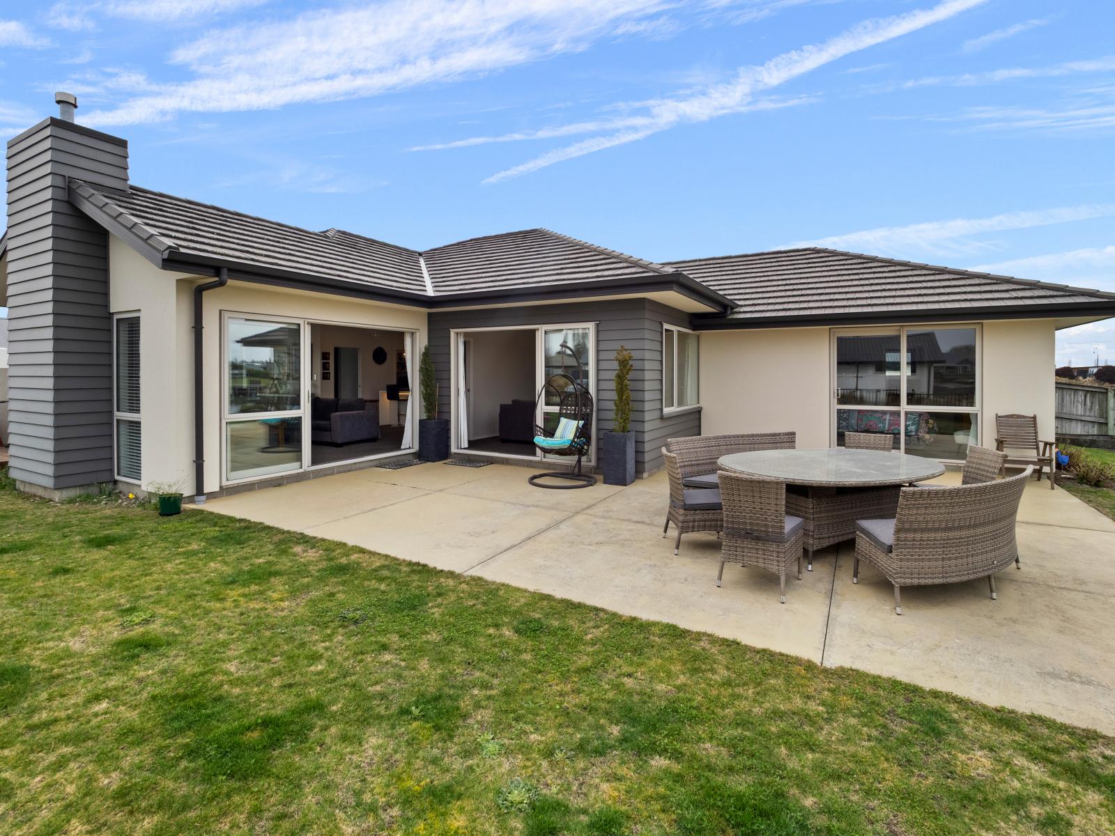 8 Trent Place, Huntingdon