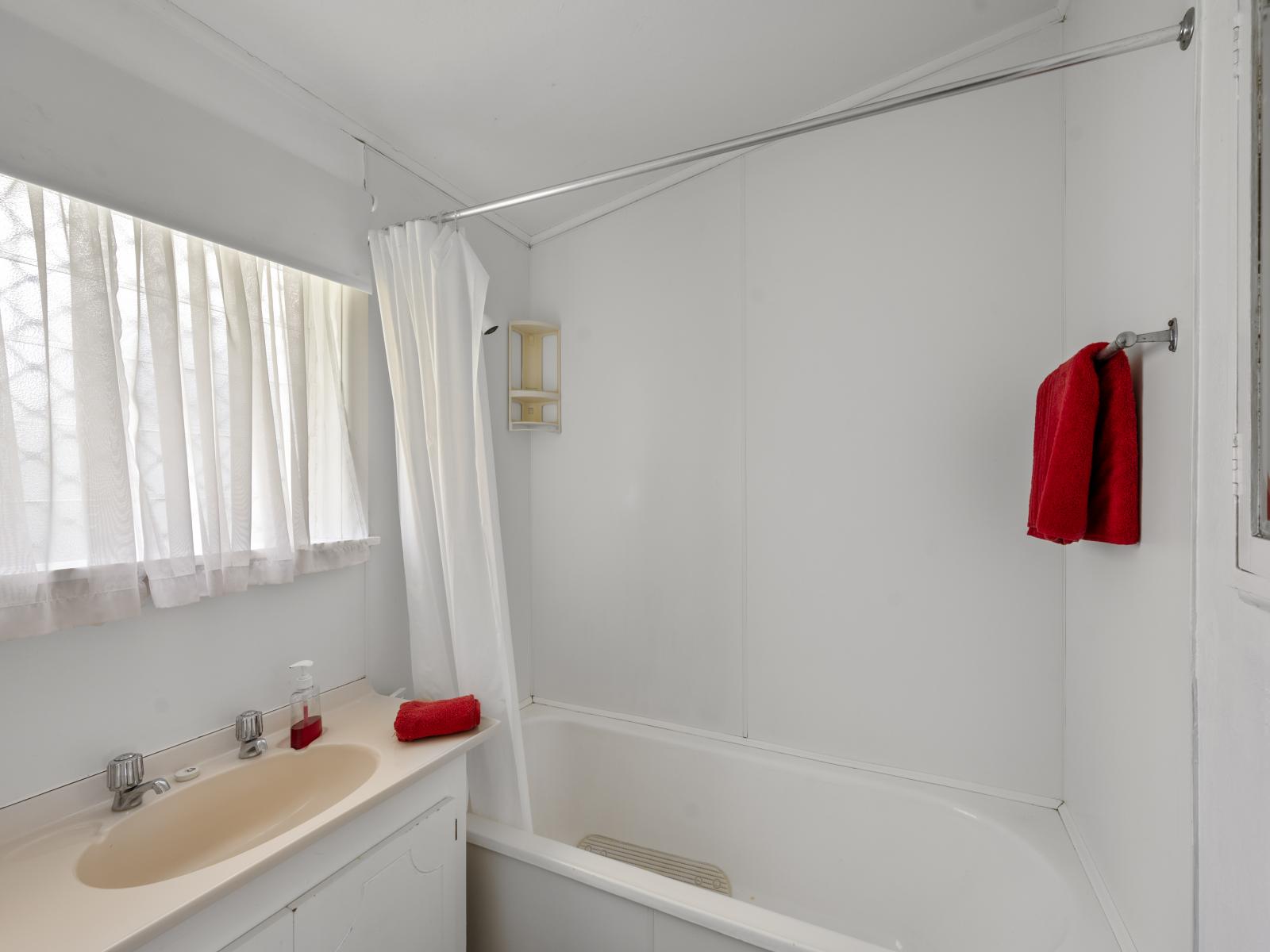 25A Riverbend Road, Onekawa