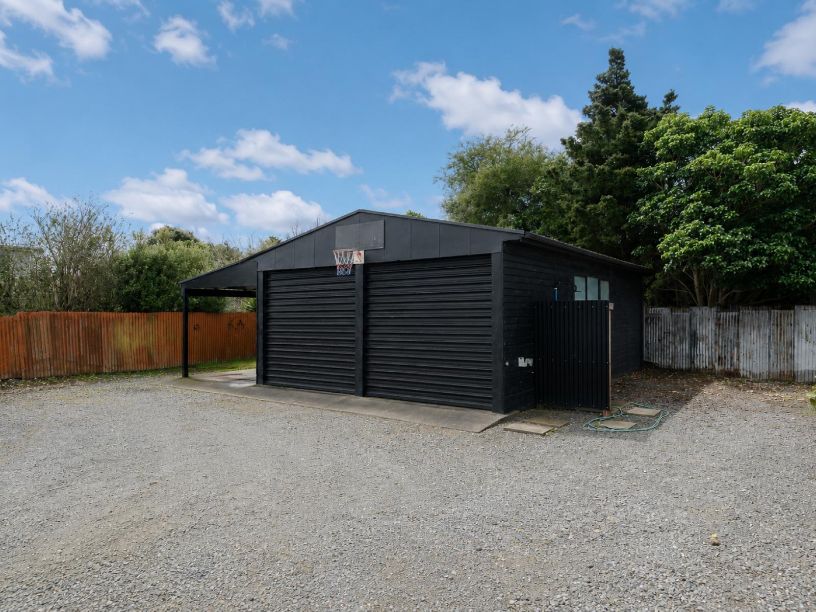 2 Worsley Street, Tamarau