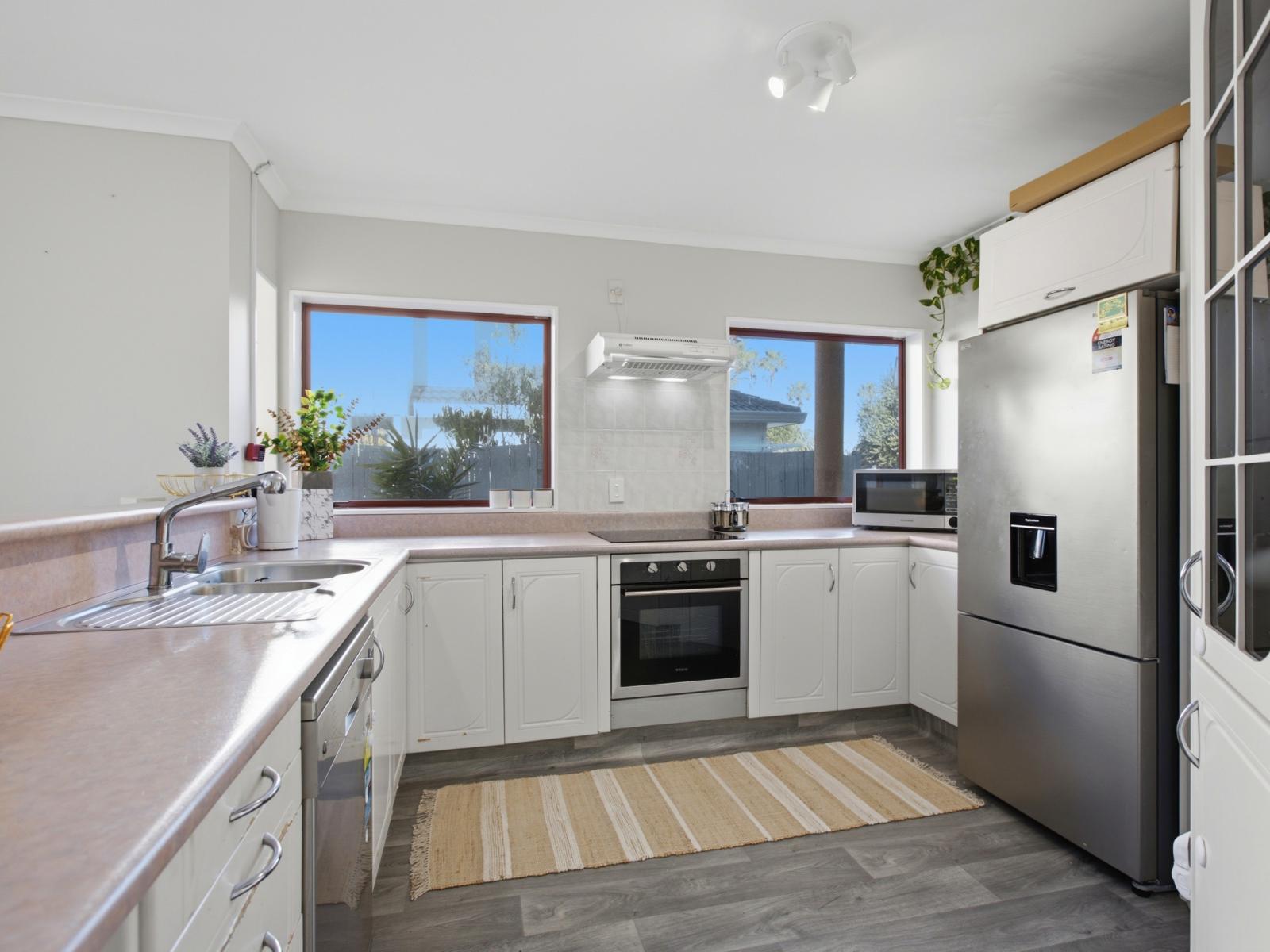 8 Monterey Key, Papamoa
