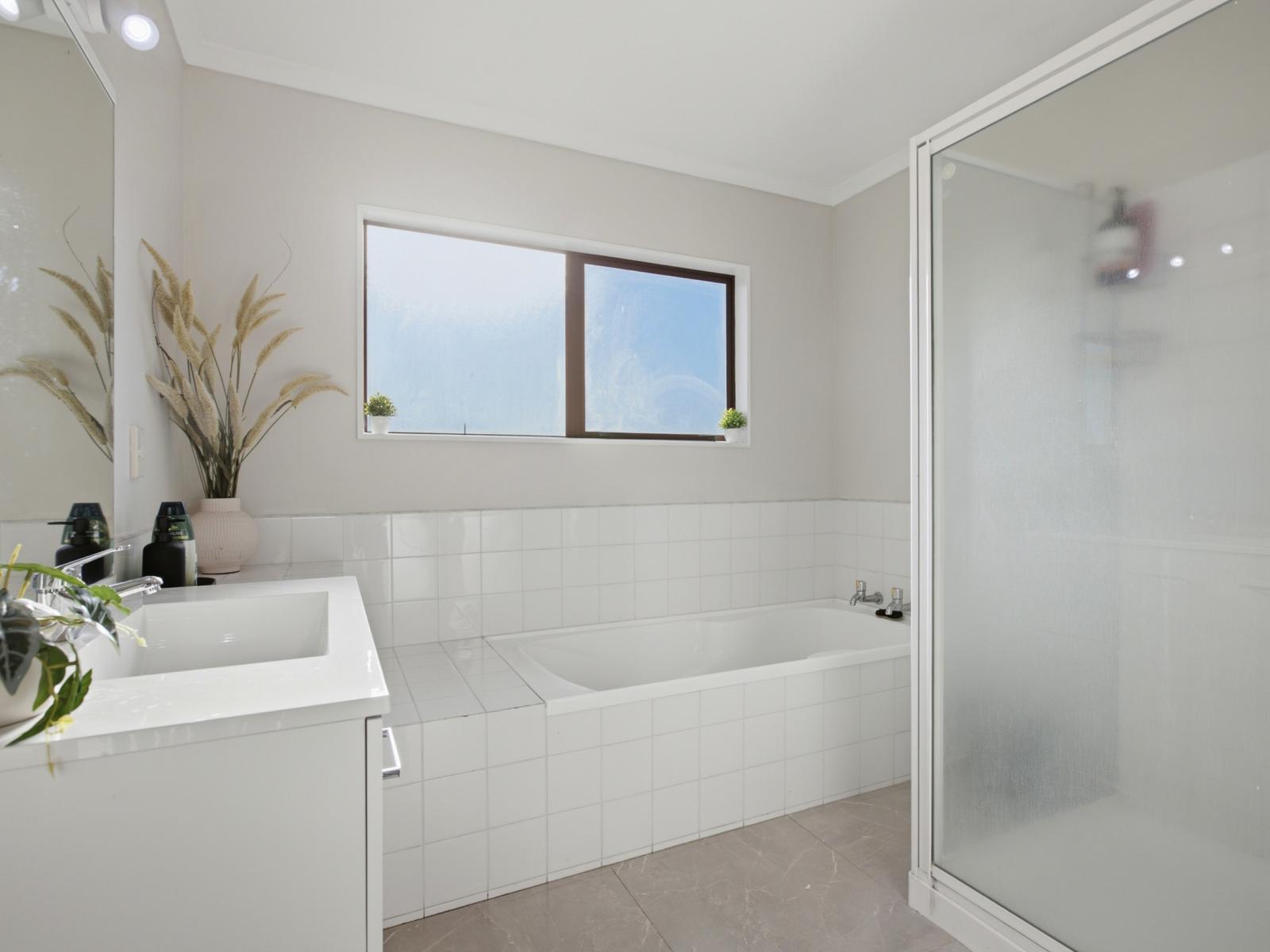 8 Monterey Key, Papamoa
