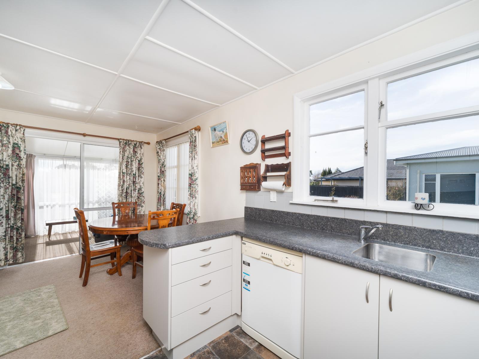 14 Vernon Avenue, Takaro