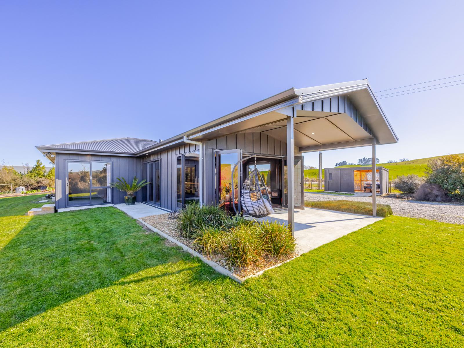 40 River Road, Otane