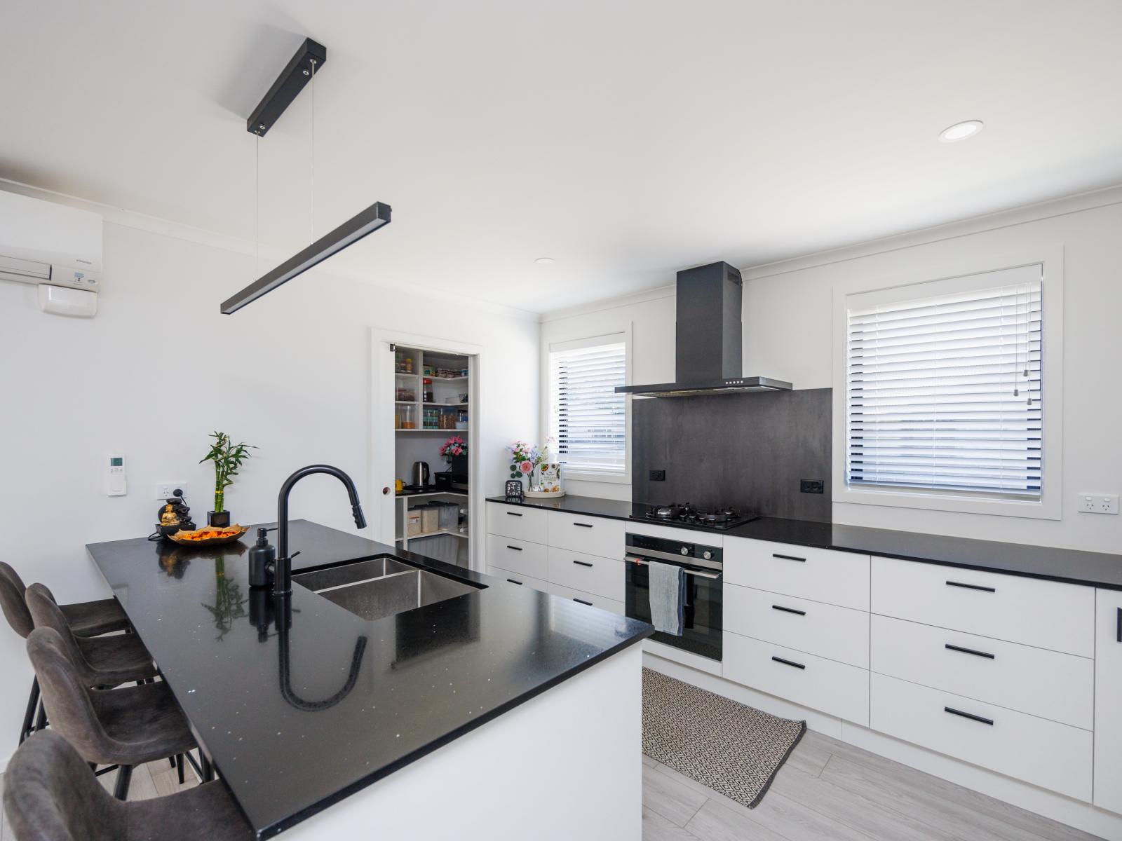 6 Ivy Lane, Kelvin Grove