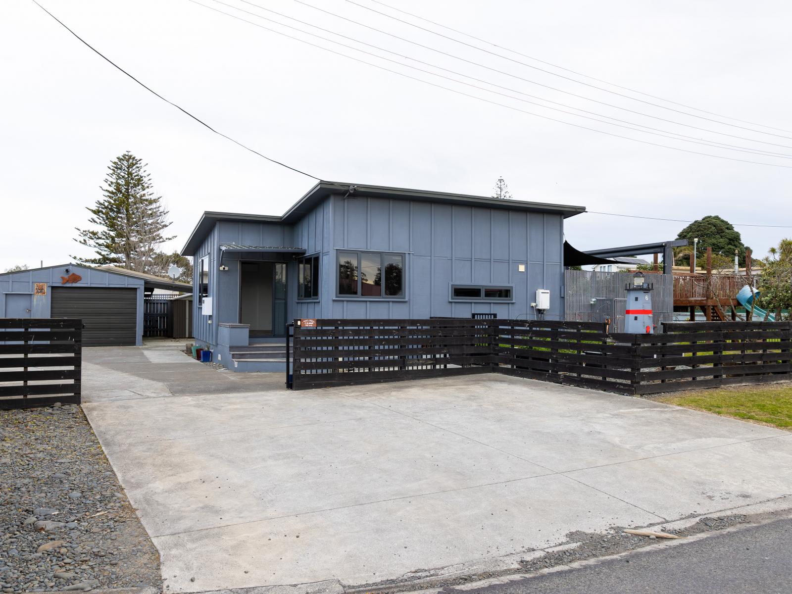 6 Domain Road, Haumoana