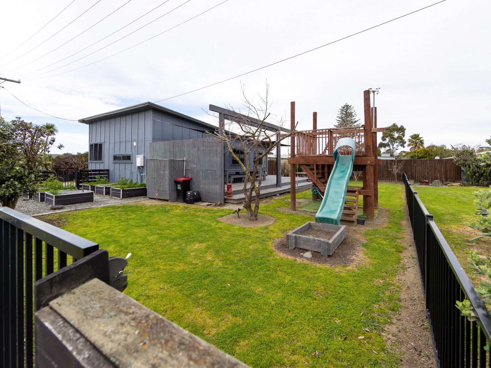6 Domain Road, Haumoana