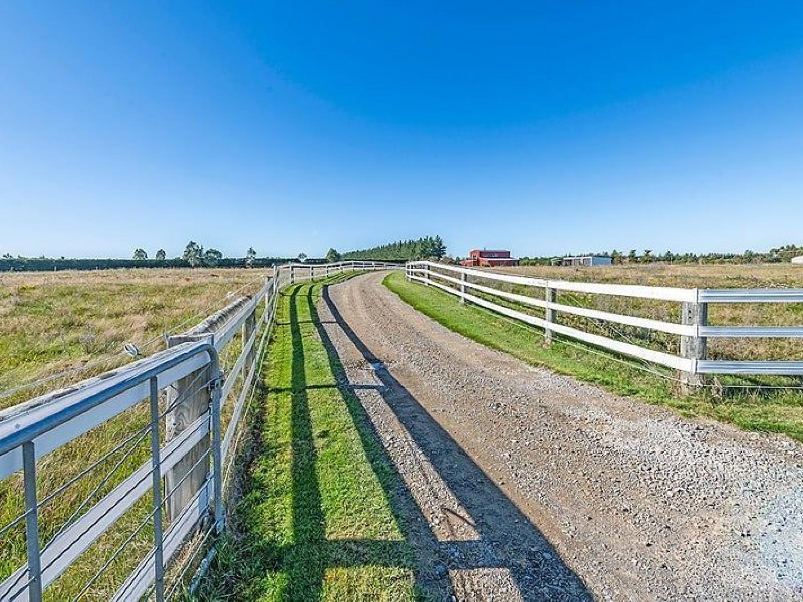 92 Foothills Road, Okuku