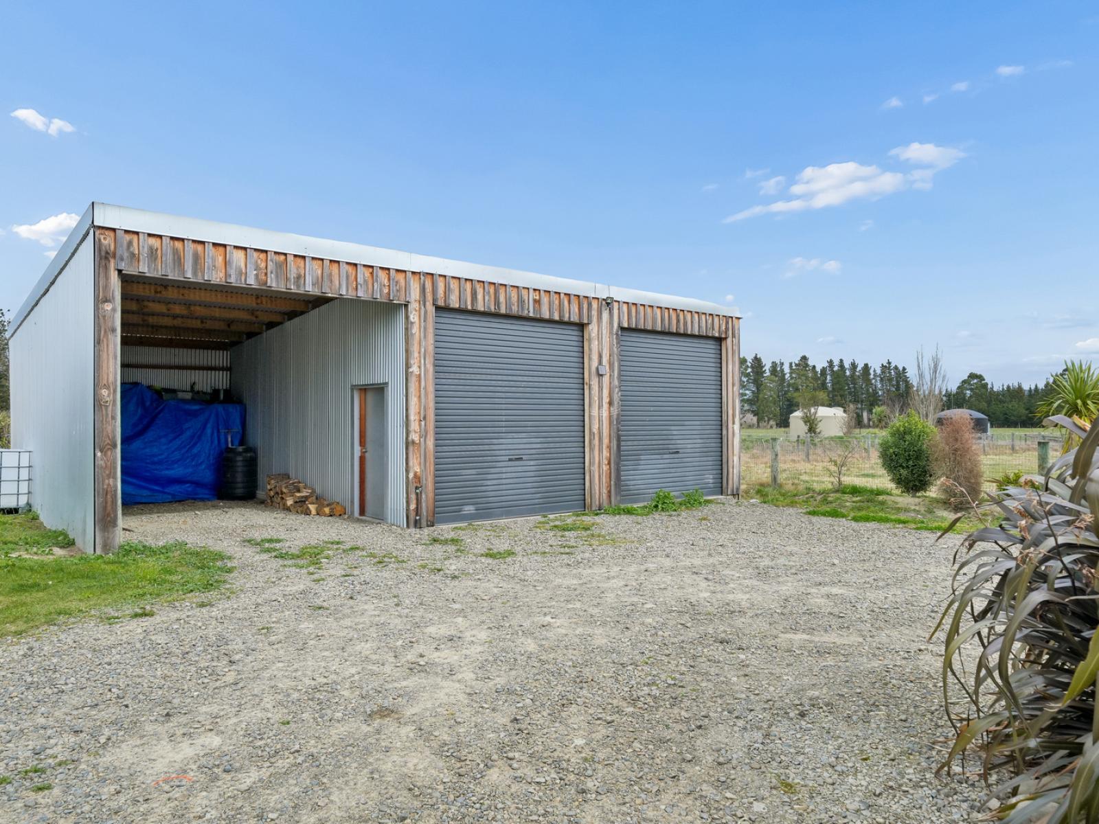 92 Foothills Road, Okuku