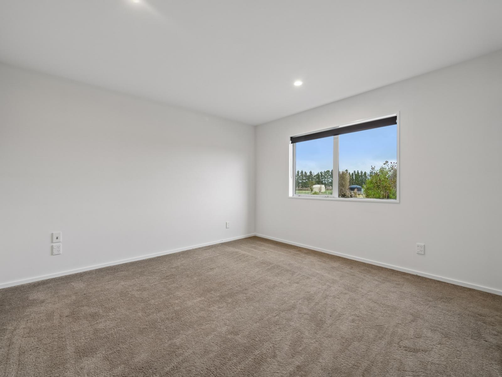 92 Foothills Road, Okuku