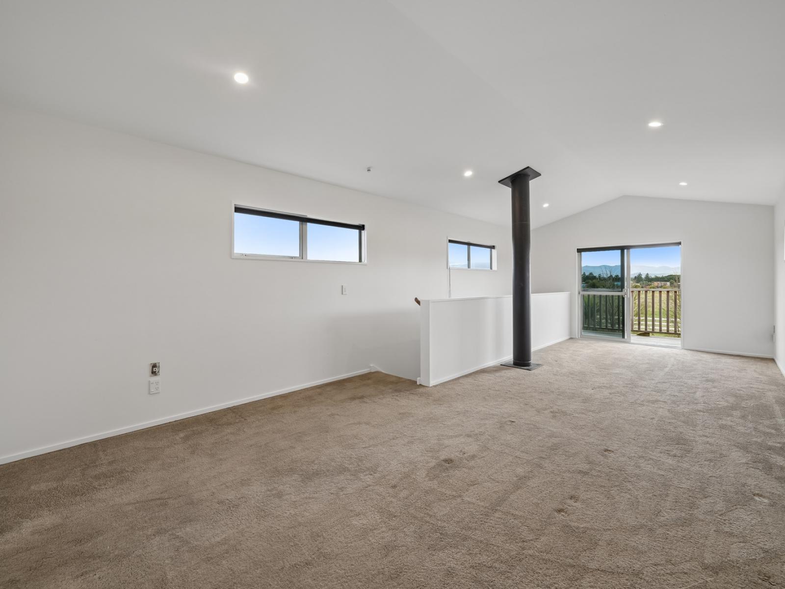 92 Foothills Road, Okuku