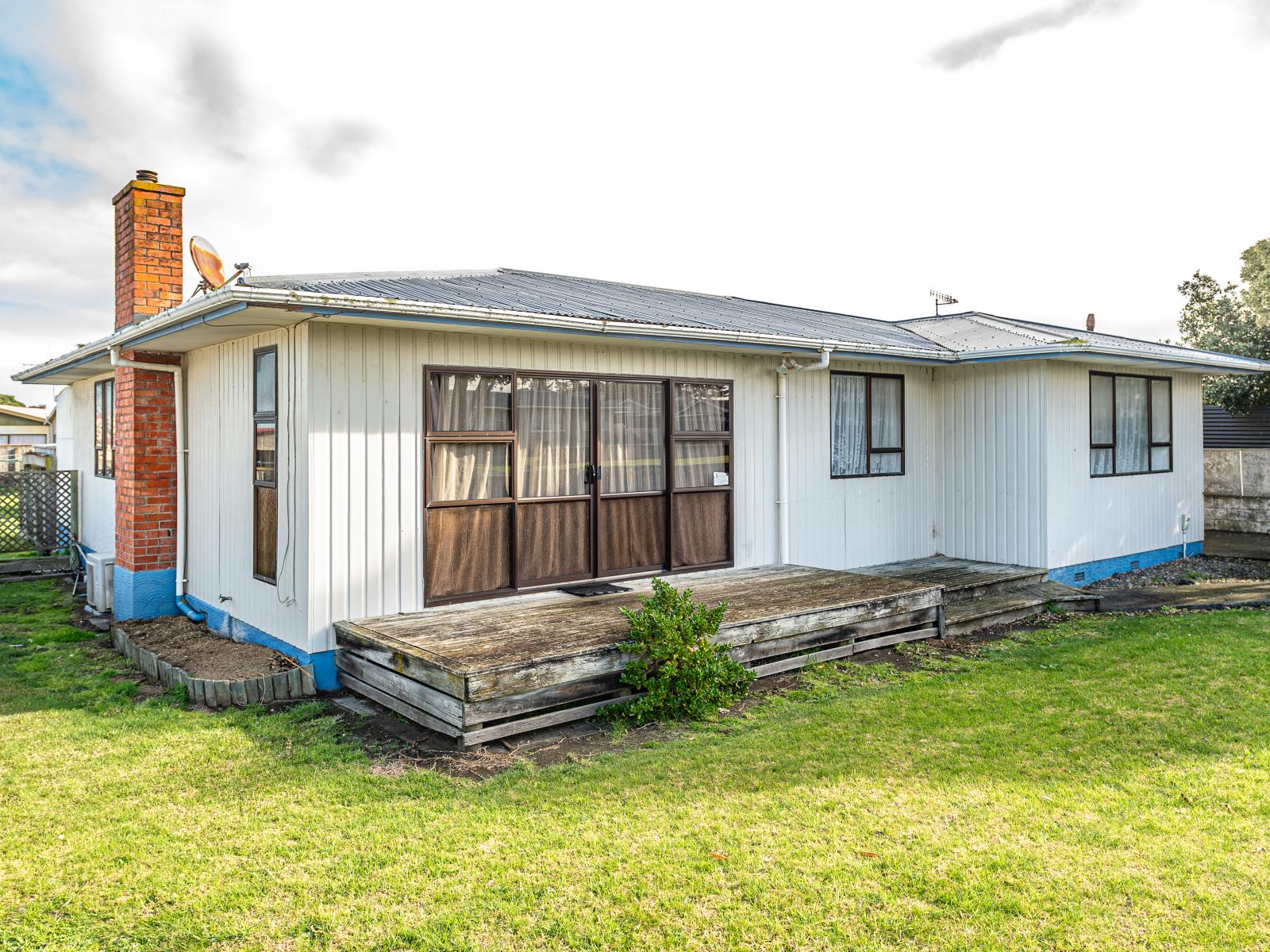 8 Tongariro Street, Castlecliff