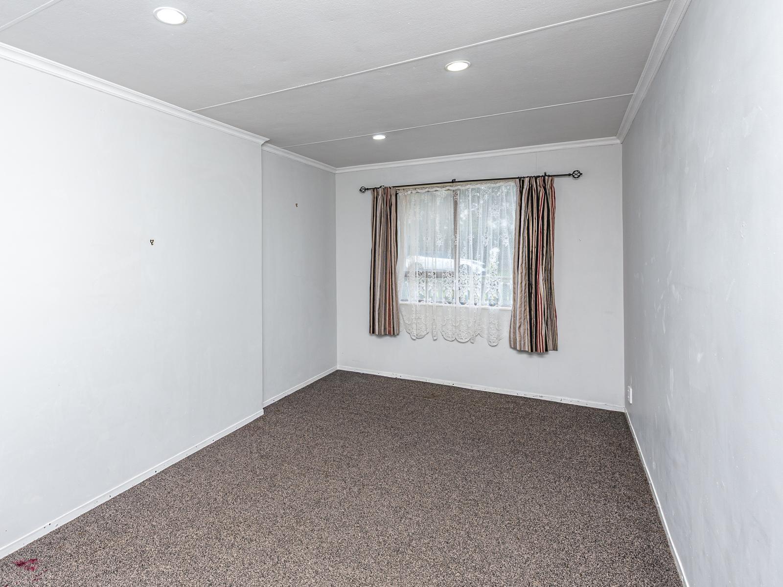 8 Tongariro Street, Castlecliff