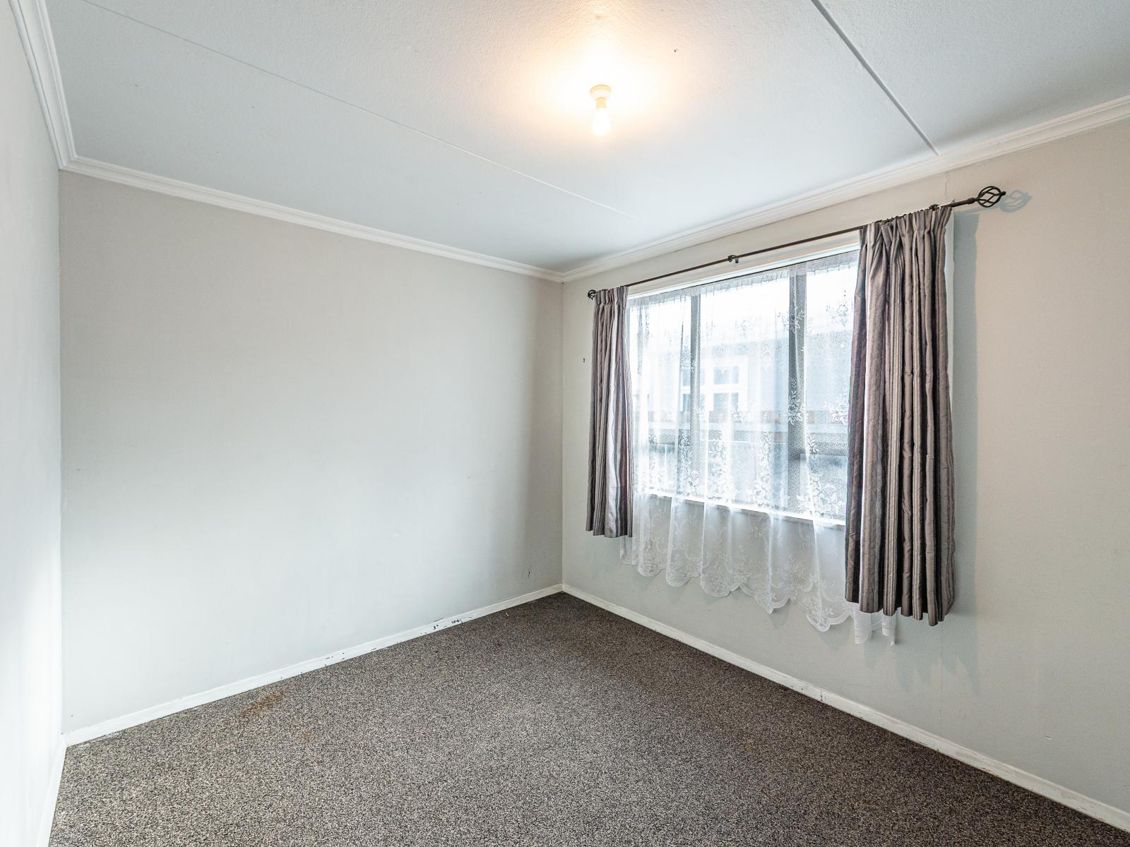 8 Tongariro Street, Castlecliff