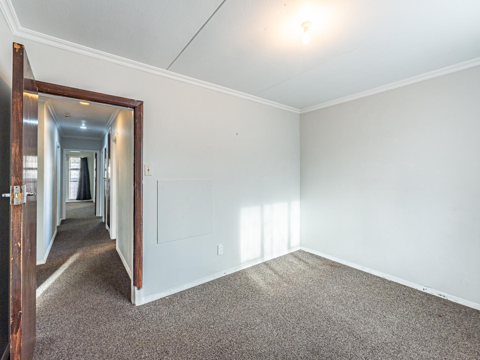 8 Tongariro Street, Castlecliff