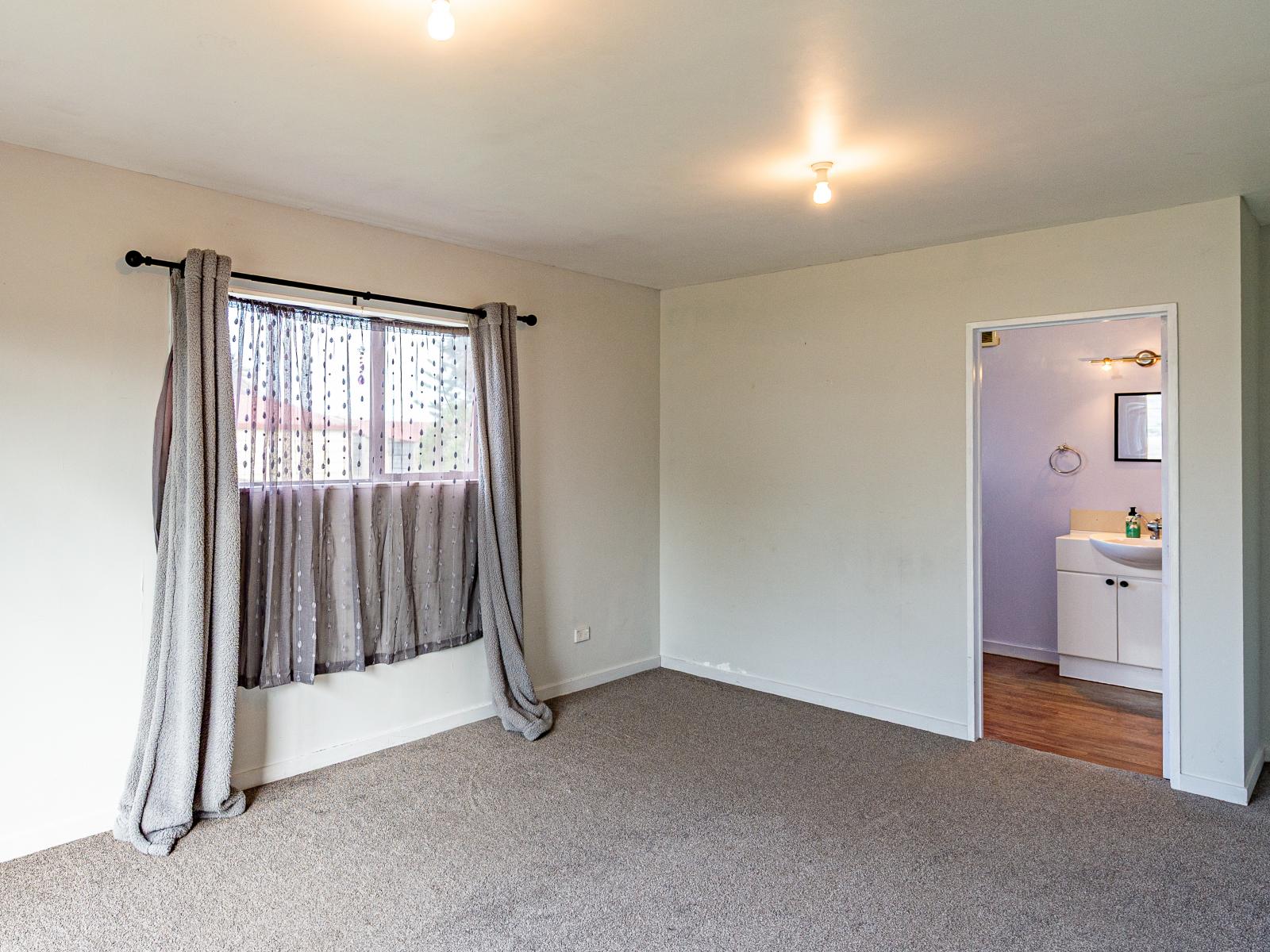 8 Tongariro Street, Castlecliff
