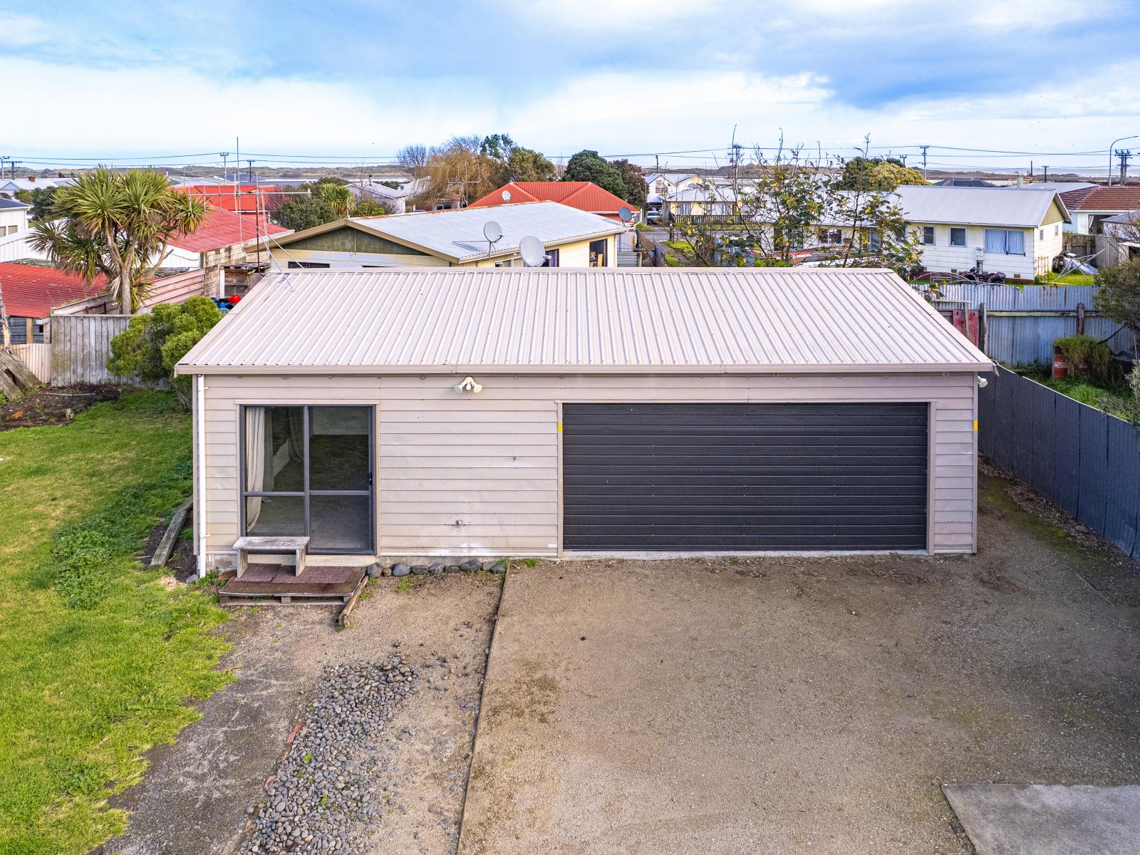 8 Tongariro Street, Castlecliff