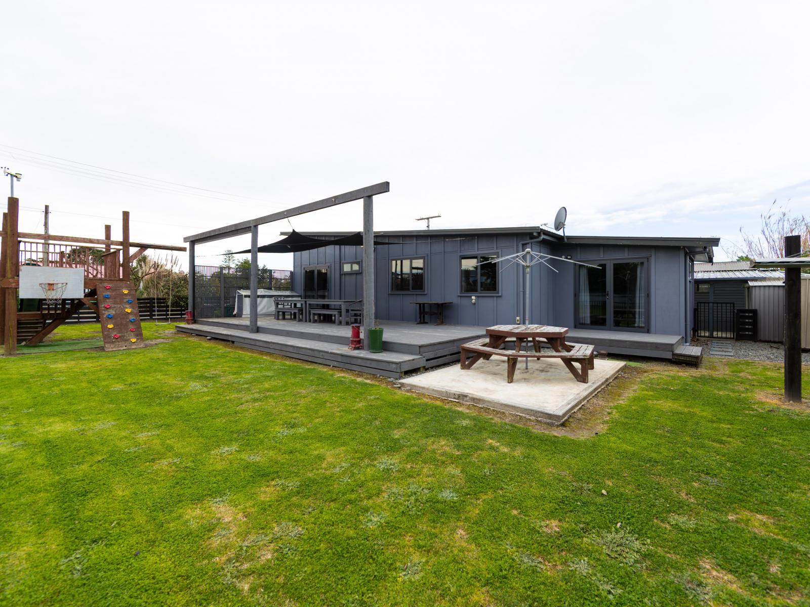 6 Domain Road, Haumoana