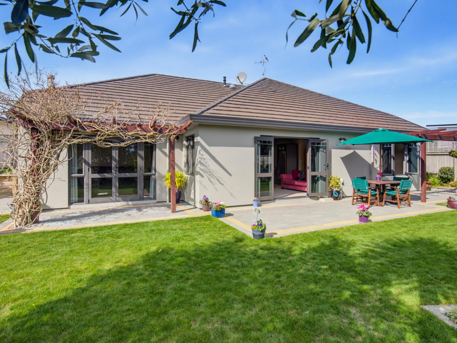 16 Rifleman Lane, Paraparaumu Beach