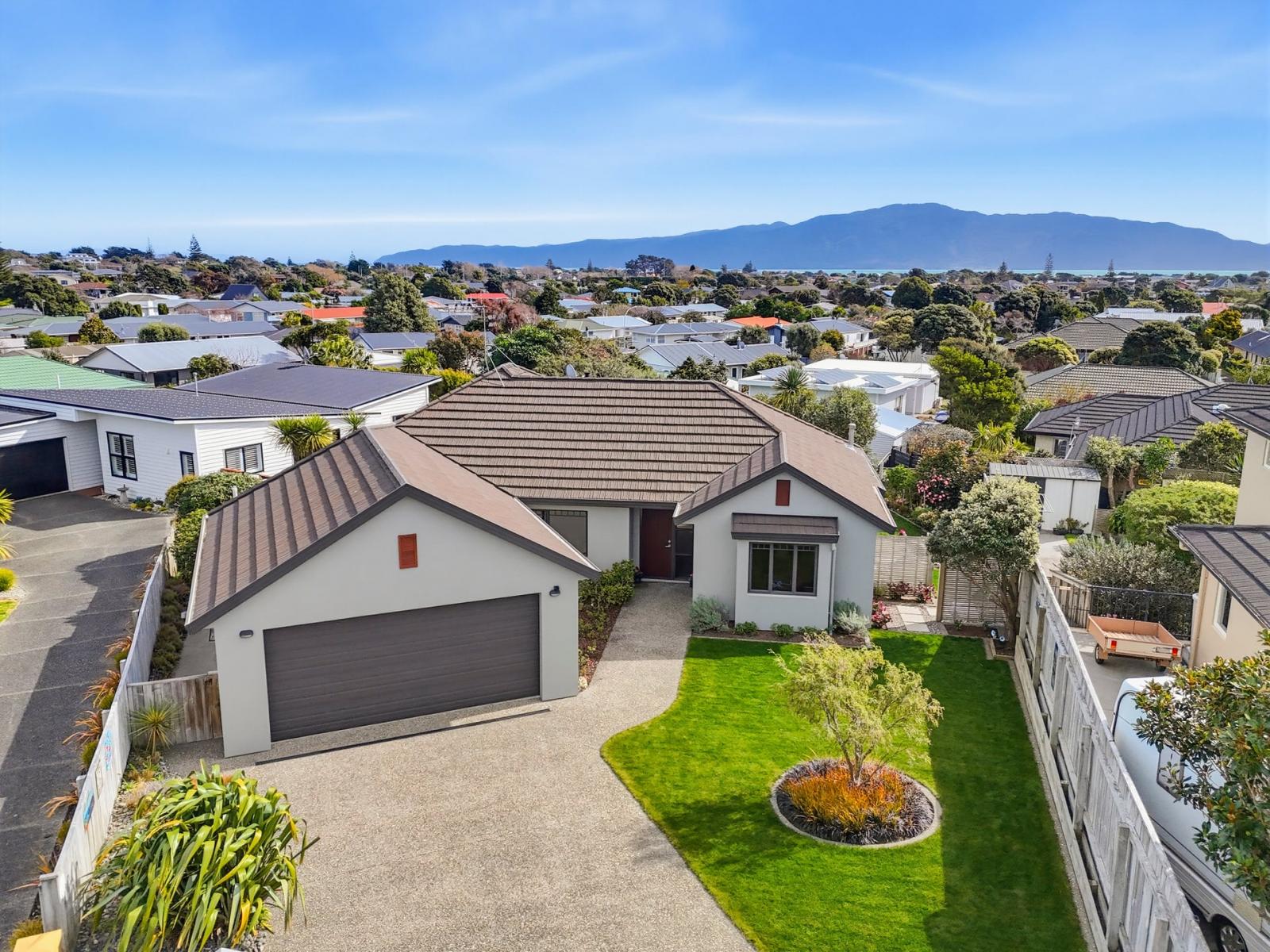 16 Rifleman Lane, Paraparaumu Beach